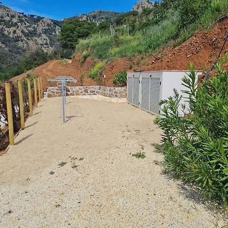 בית חווה Azienda Agricola Monserrato *